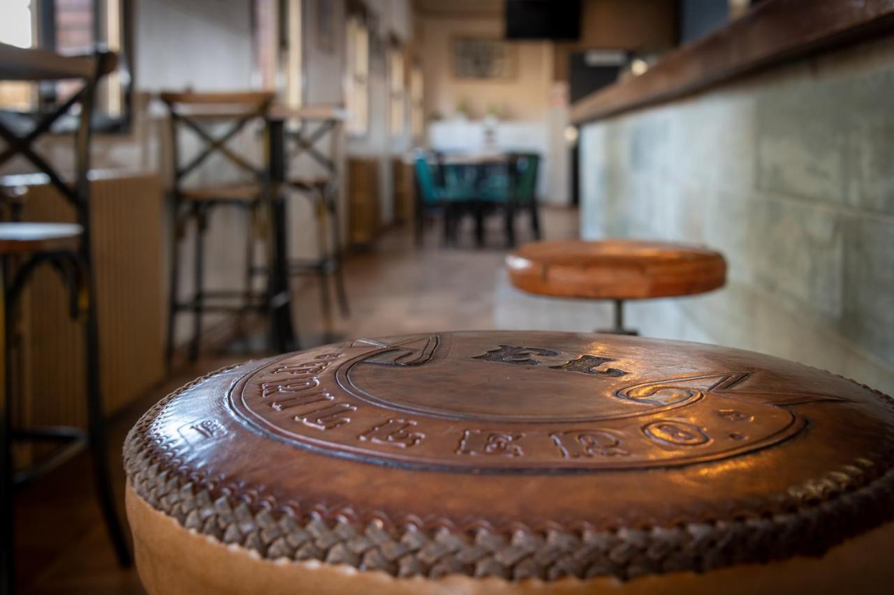 Hostal El Trillero Alcañiz Екстериор снимка